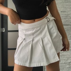 SOLD Y2K WHITE TENNIS MINI SKIRT🤍🤍🤍